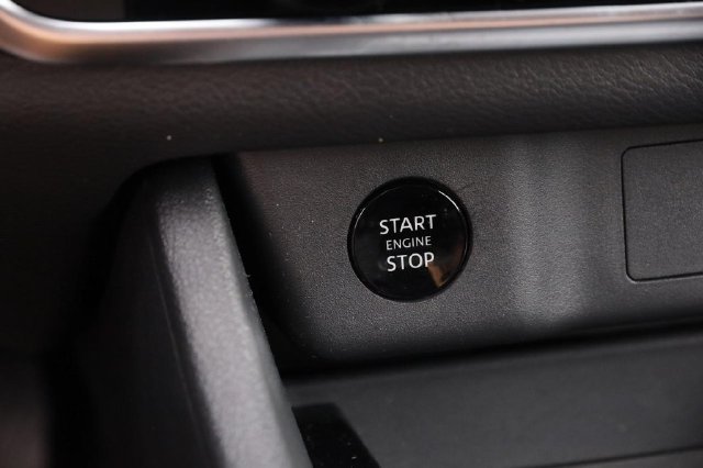 Certified 2025 Nissan Rogue SV AWD/4WD image 15