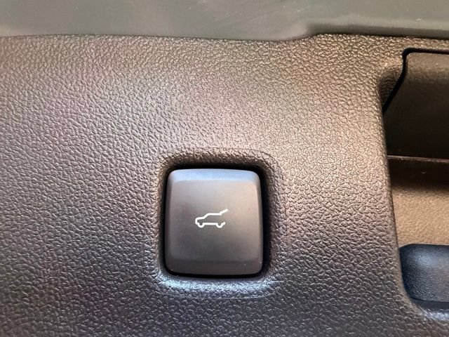 Used 2025 Ford Escape Platinum AWD/4WD image 11