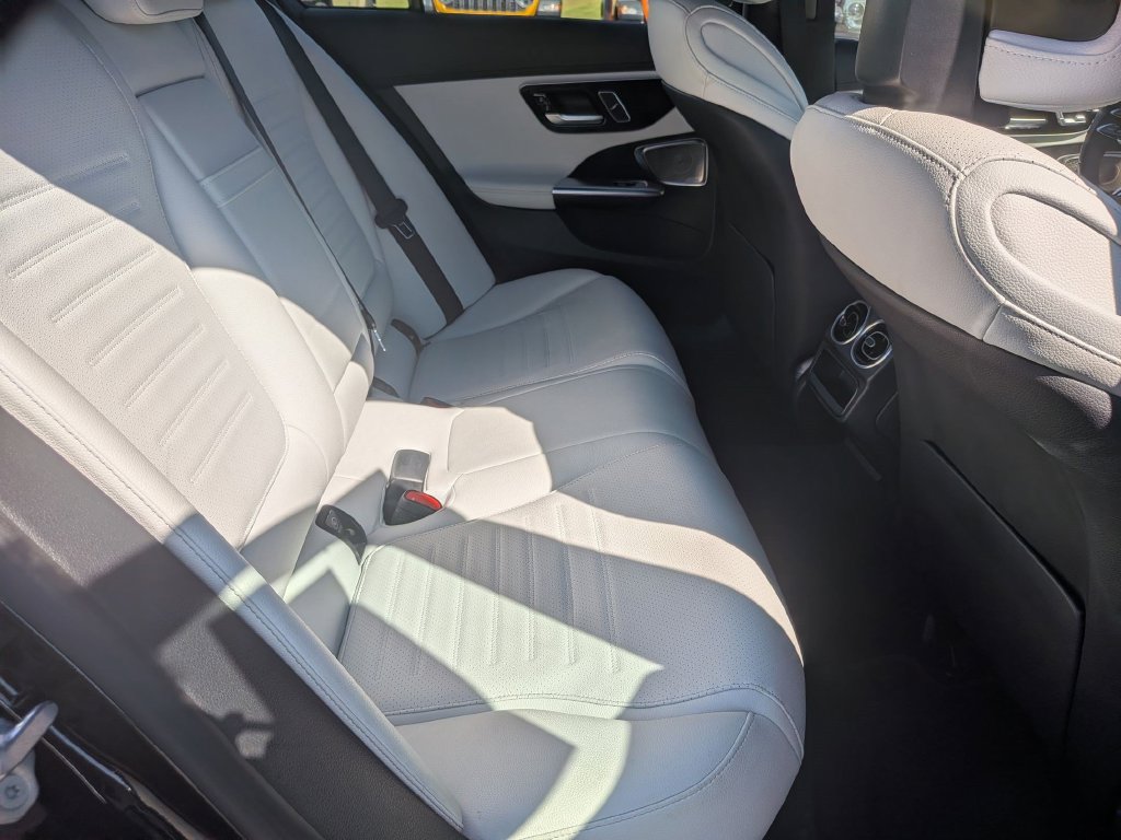 Used 2022 Mercedes-Benz C 300 Sedan image 33