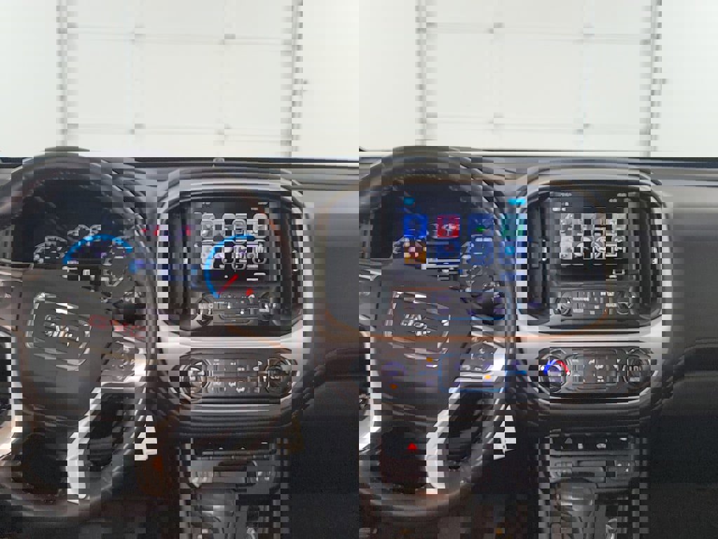 Used 2018 GMC Canyon SLE w/ Nightfall Edition image 19