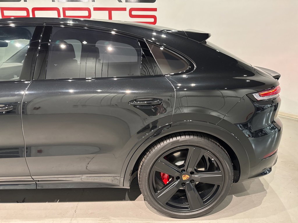 Used 2025 Porsche Cayenne GTS image 6