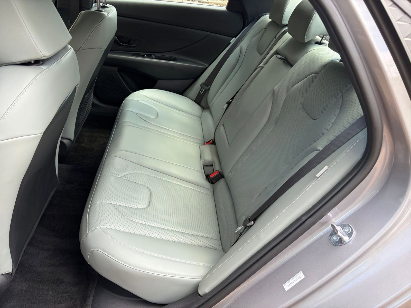 Used 2025 Hyundai Elantra Limited FWD image 39
