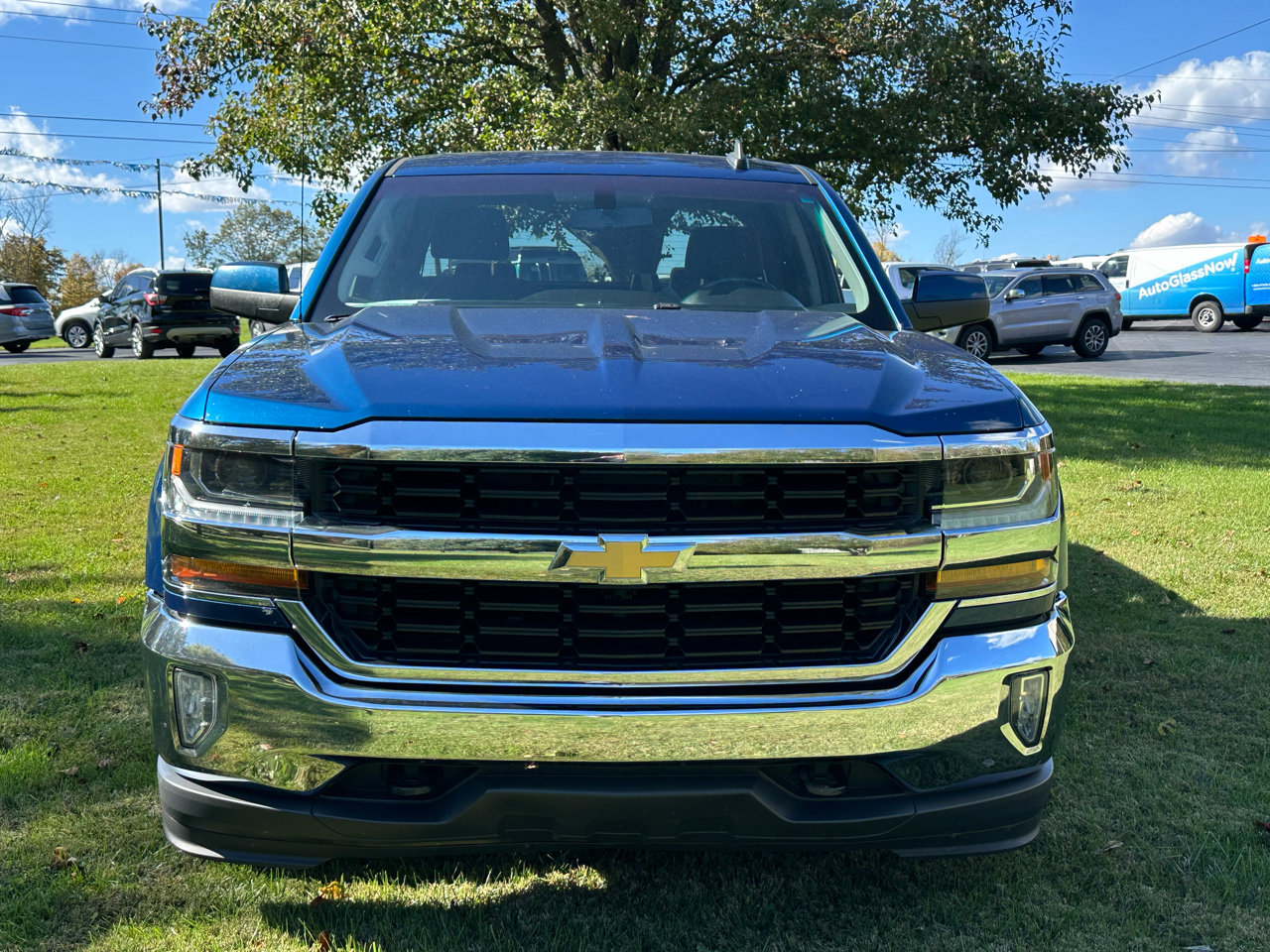 Used 2018 Chevrolet Silverado 1500 LT w/ All Star Edition image 2