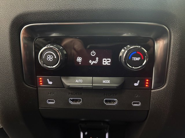 New 2026 Chevrolet Suburban High Country image 28