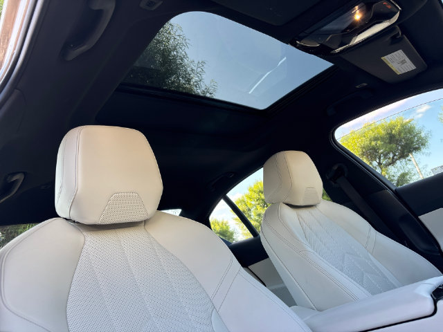 Used 2024 BMW 530i w/ Convenience Package RWD image 16