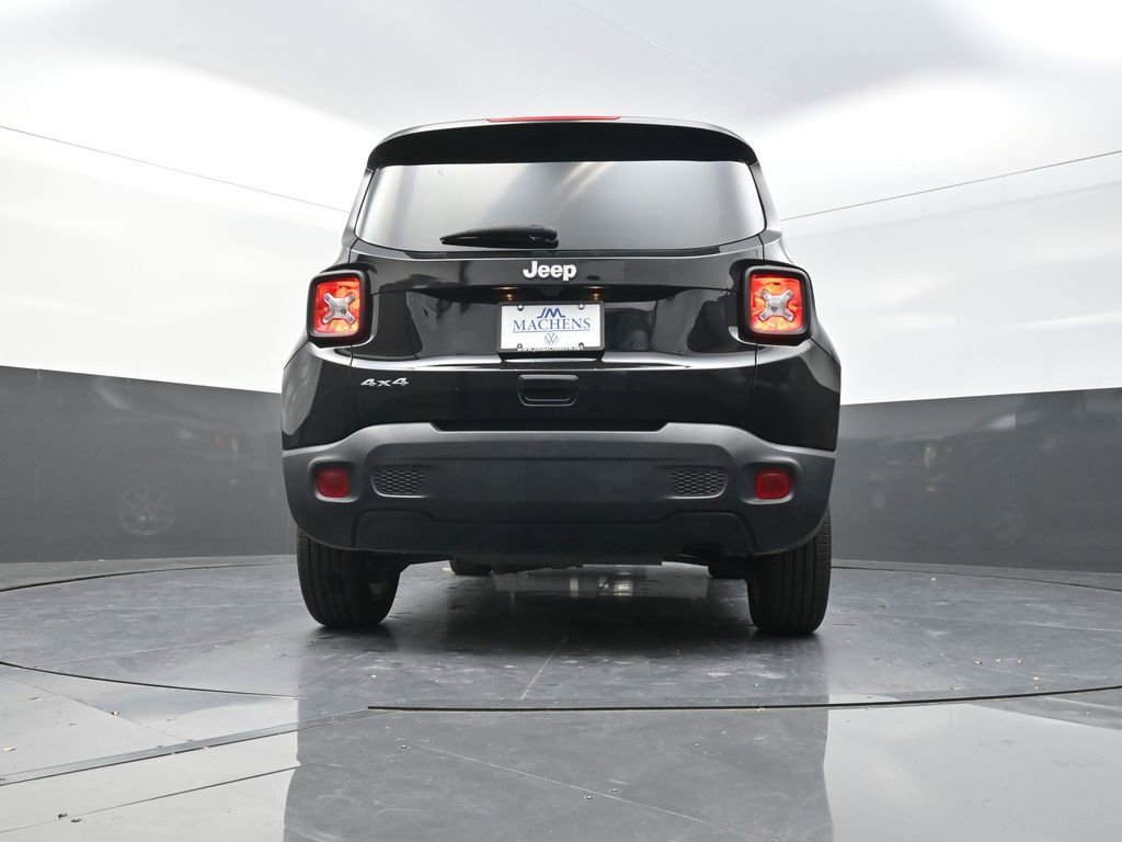 Used 2023 Jeep Renegade Latitude w/ Premium Group image 26