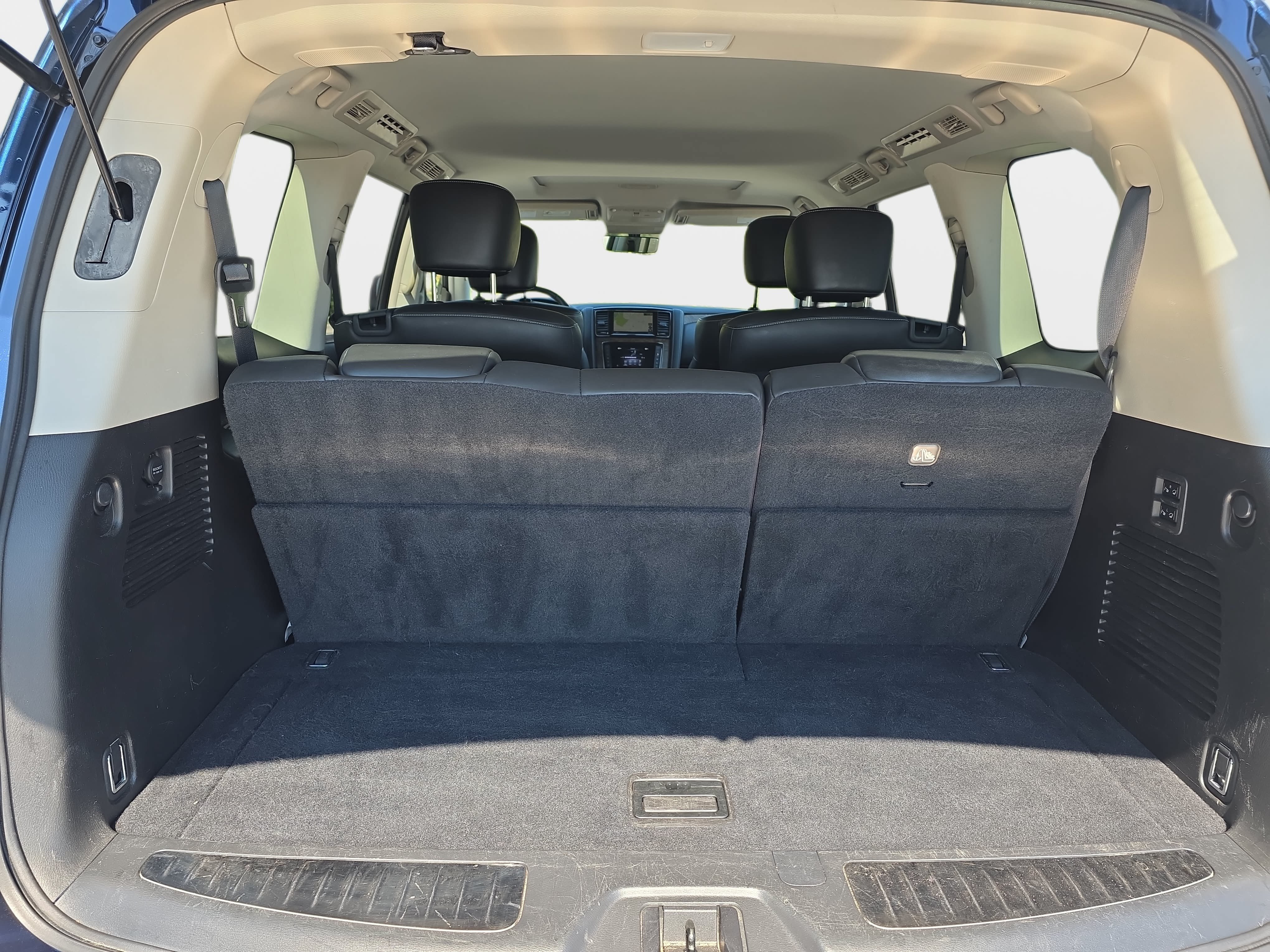 Used 2021 INFINITI QX80 Premium Select w/ Cargo Package AWD/4WD image 13