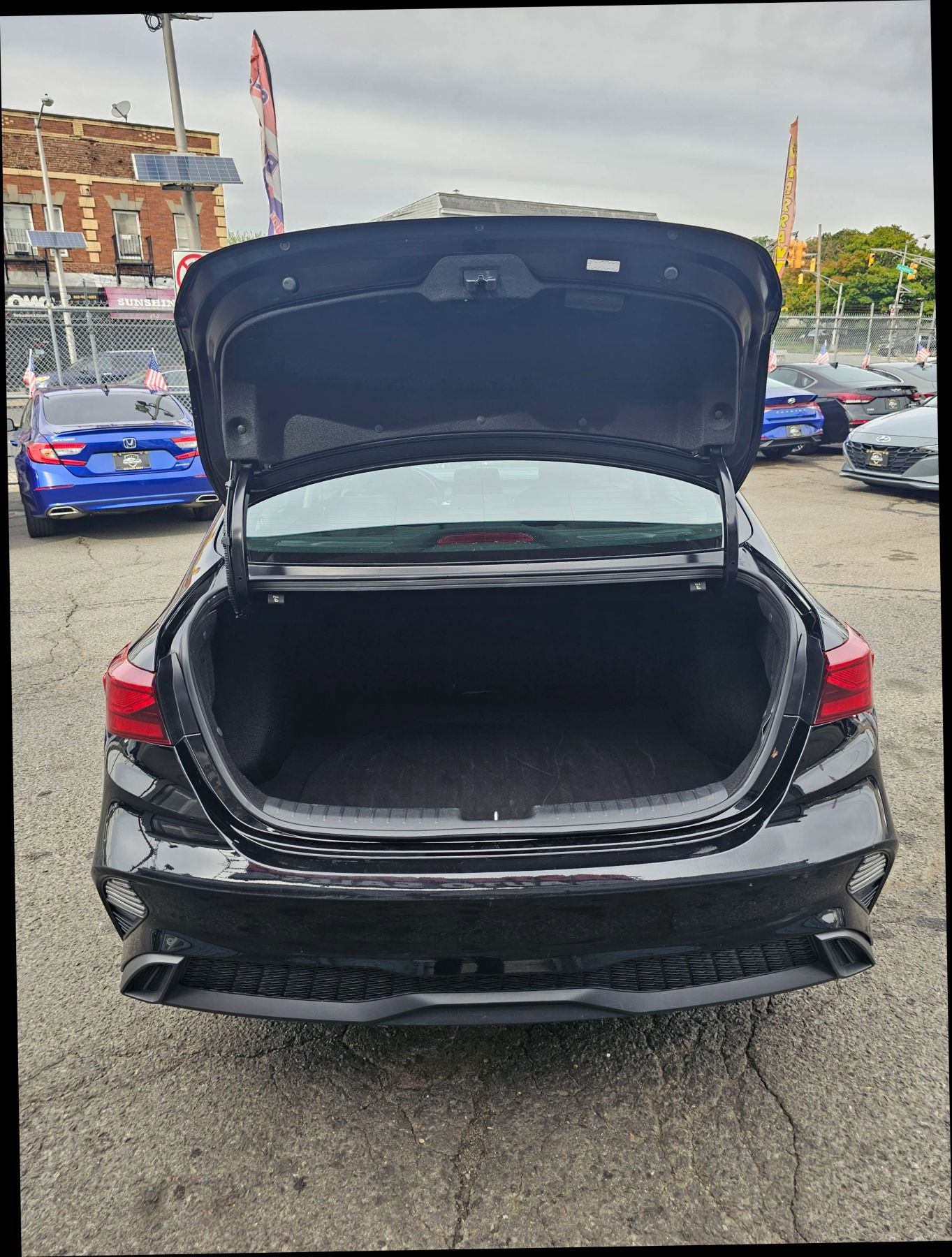 Used 2023 Kia Forte LXS image 25