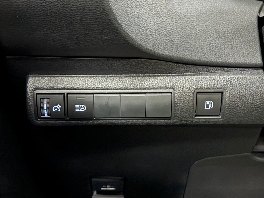 Used 2024 Toyota Corolla XLE image 11