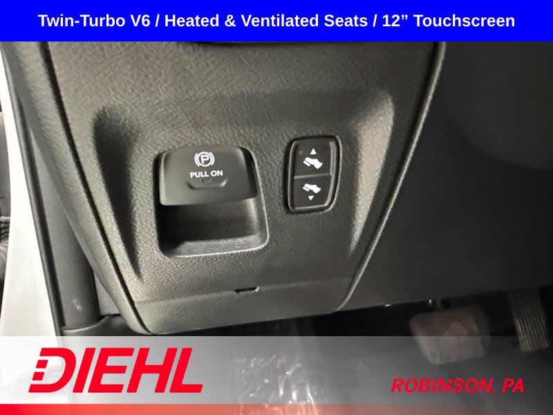 Used 2025 RAM 1500 Laramie AWD/4WD image 24