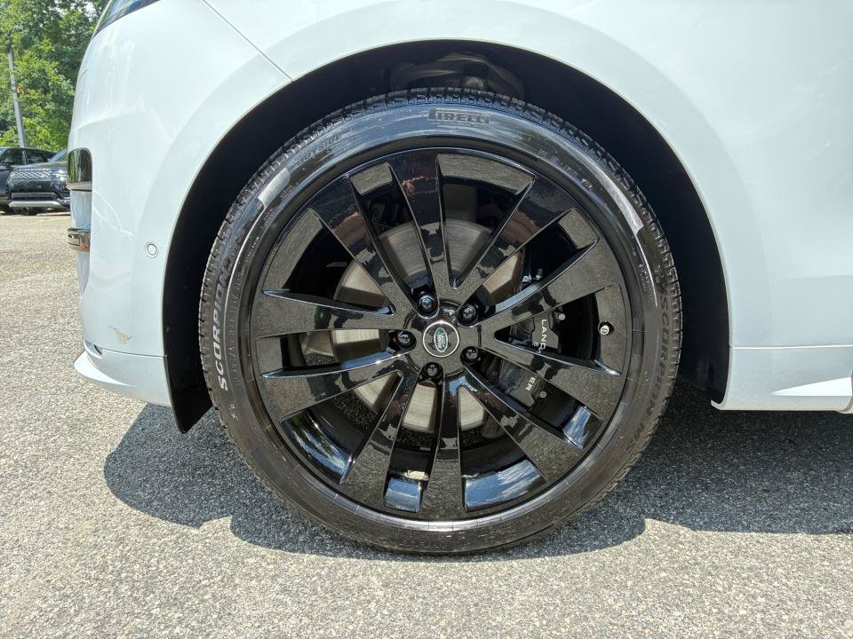 Certified 2025 Land Rover Range Rover Sport Dynamic SE AWD/4WD image 27