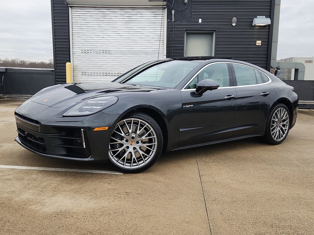 New 2026 Porsche Panamera 4