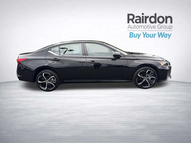 Used 2025 Nissan Altima 2.5 SR AWD/4WD image 8
