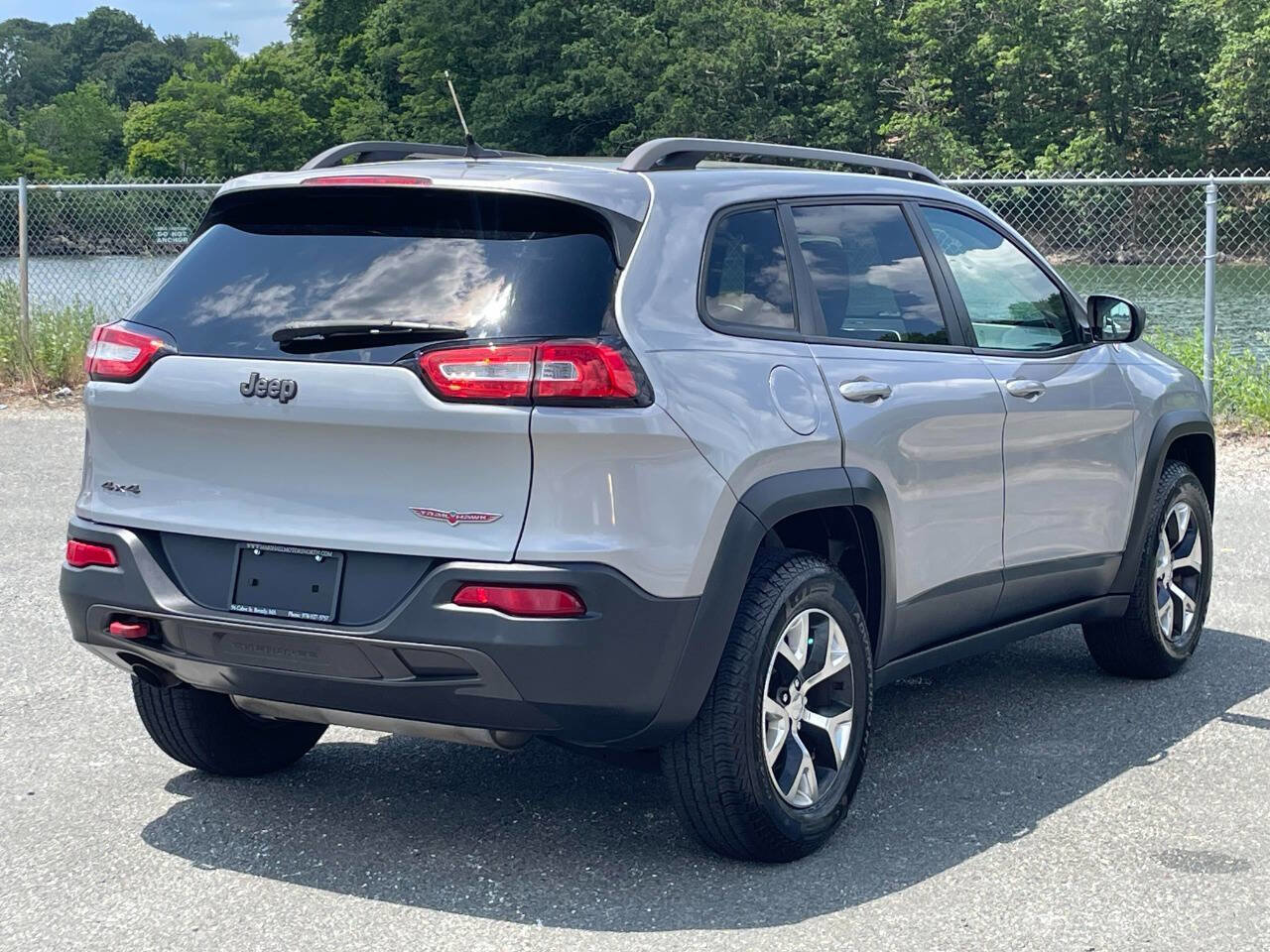 Used 2014 Jeep Cherokee Trailhawk w/ Leather Interior Group image 7
