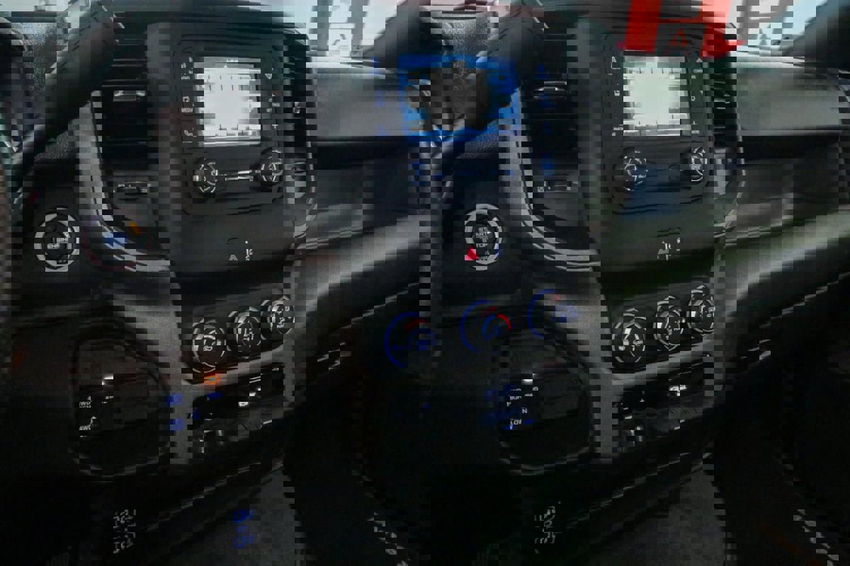 Used 2024 RAM 3500 Tradesman w/ Chrome Appearance Group image 18