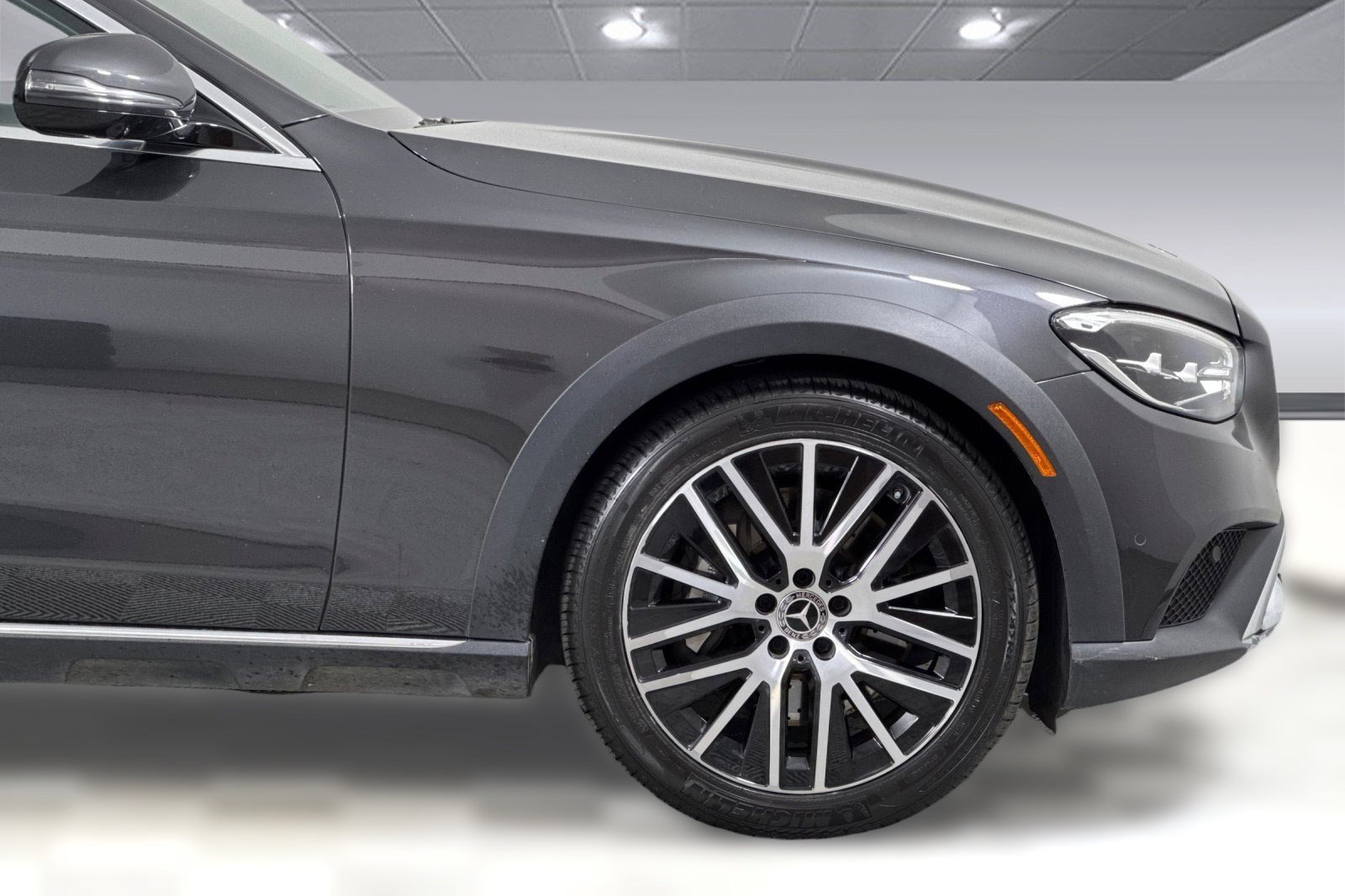 Used 2023 Mercedes-Benz E 450 4MATIC All-Terrain Wagon image 37