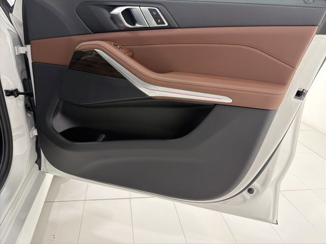 Certified 2023 BMW X5 xDrive45e w/ Executive Package image 18