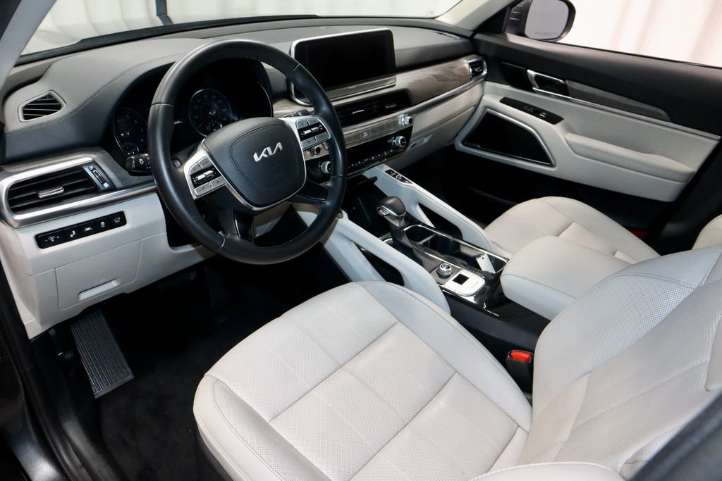 Used 2022 Kia Telluride EX w/ EX Premium Package image 26