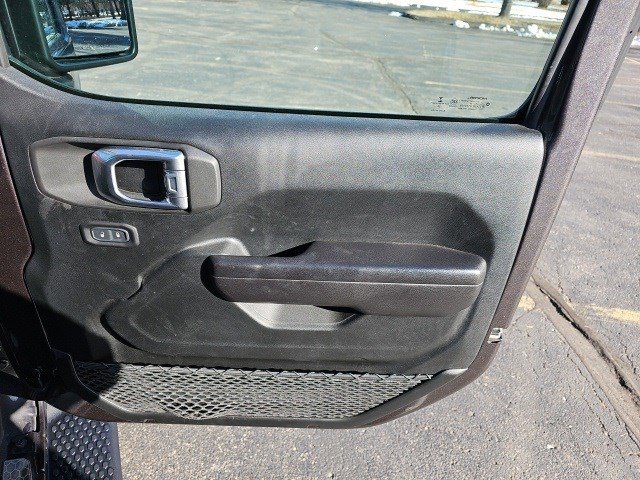 Used 2021 Jeep Wrangler Rubicon w/ Steel Bumper Group image 15