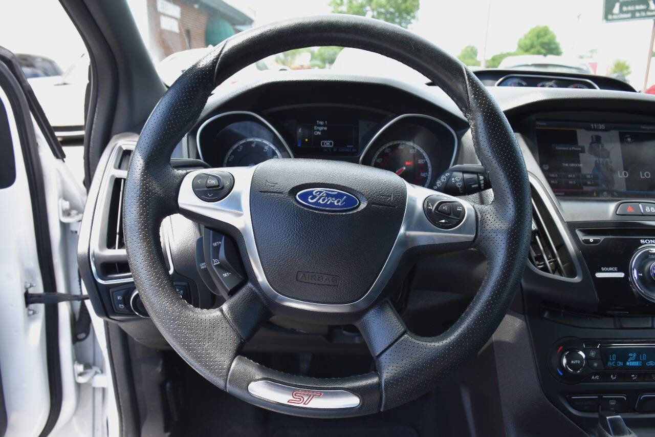 Used 2014 Ford Focus ST w/ Equipment Group 202A FWD image 22
