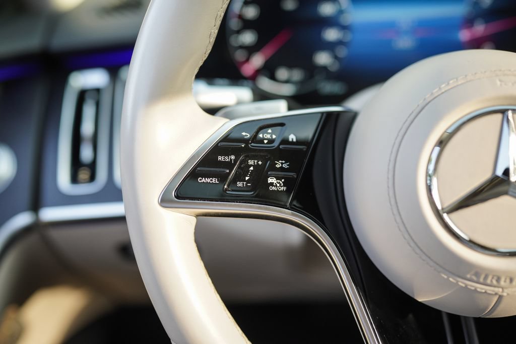Used 2022 Mercedes-Benz S 500 4MATIC w/ AMG Line Package image 29