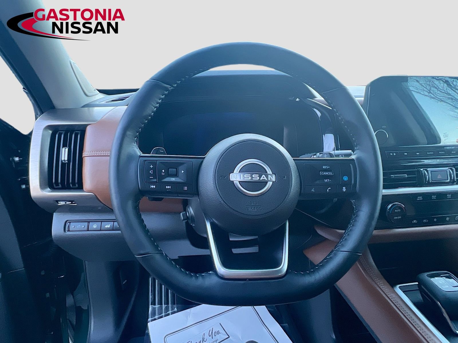 Used 2024 Nissan Pathfinder Platinum w/ Cargo Package image 14