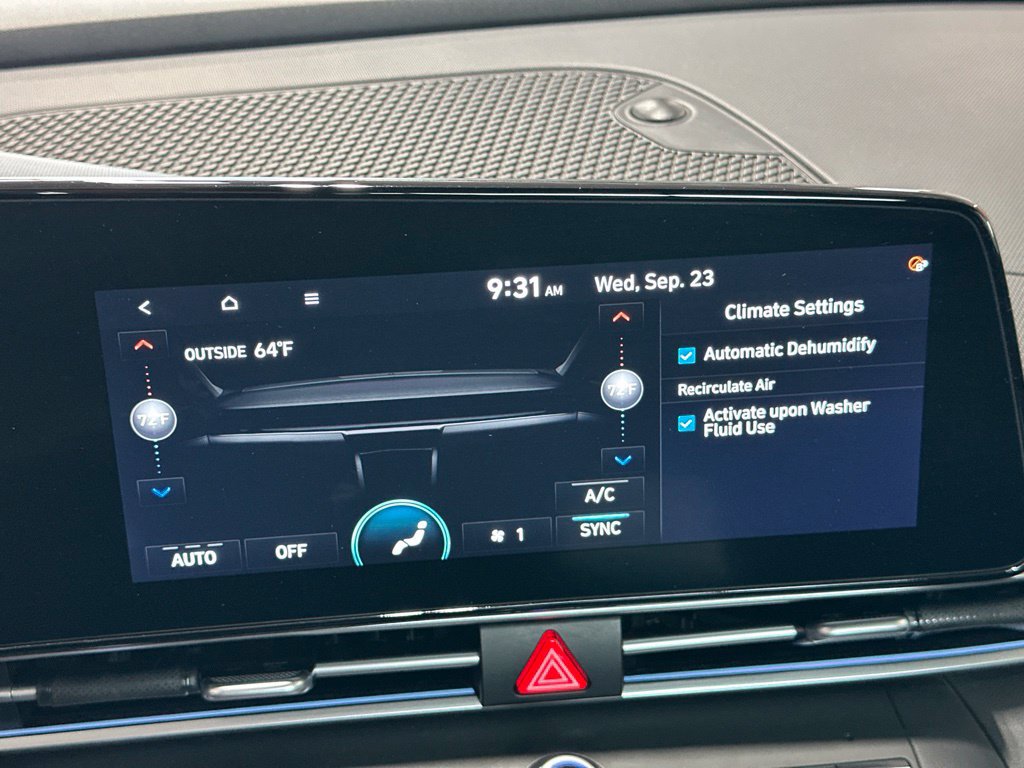 Used 2024 Hyundai Elantra SEL FWD image 47