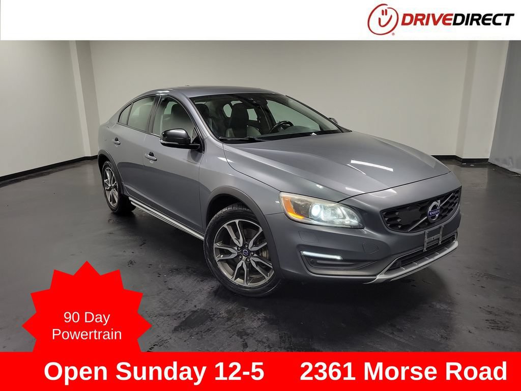 Used 2016 Volvo S60 T5 Cross Country Platinum AWD/4WD image 1