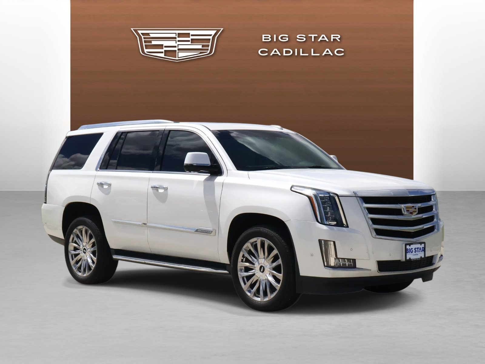 Used 2018 Cadillac Escalade Luxury RWD image 7