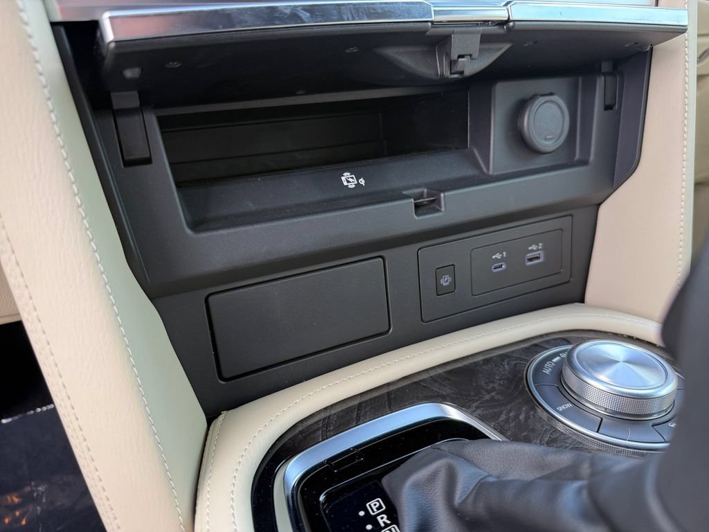 Used 2024 INFINITI QX80 Sensory w/ Cargo Package AWD/4WD image 22