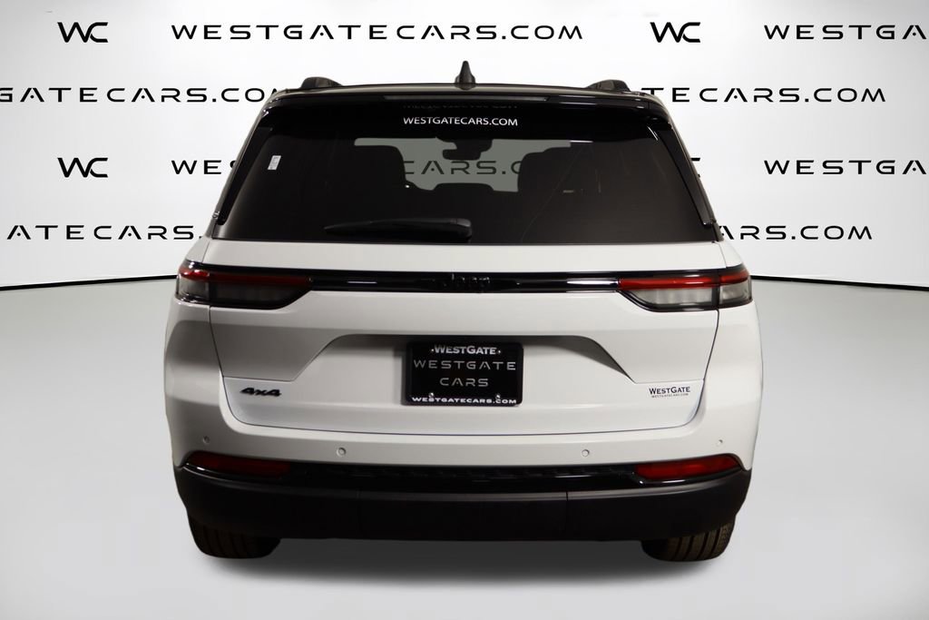 New 2025 Jeep Grand Cherokee Limited image 4