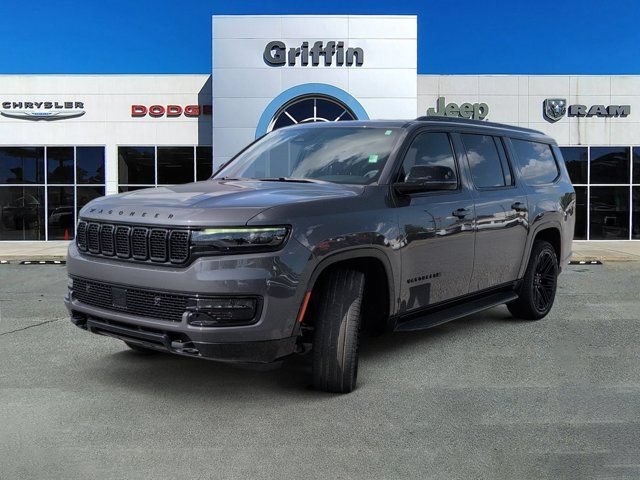 Used 2025 Jeep Wagoneer L Series II w/ Premium Group I AWD/4WD image 11