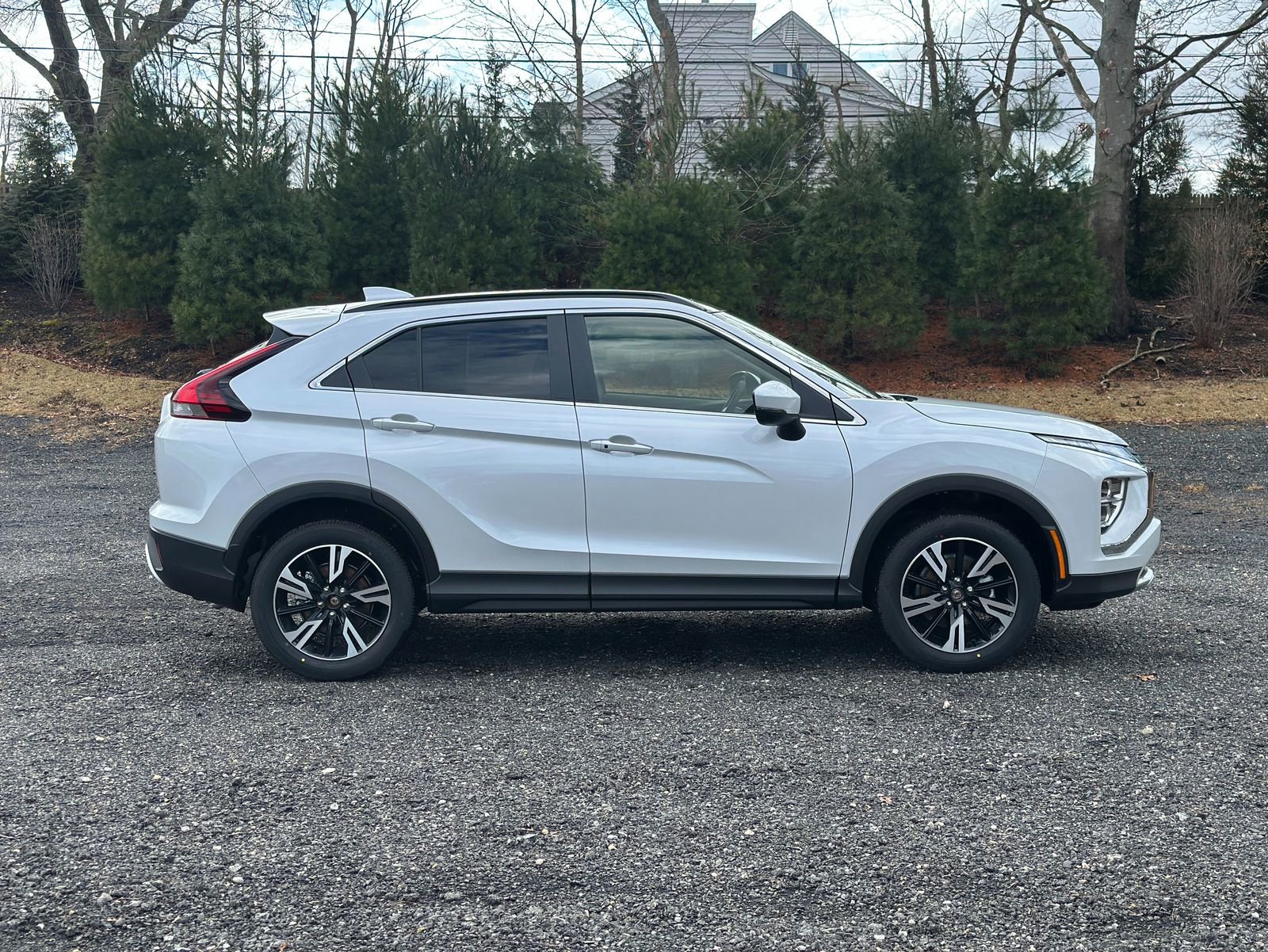 New 2025 Mitsubishi Eclipse Cross SE image 7