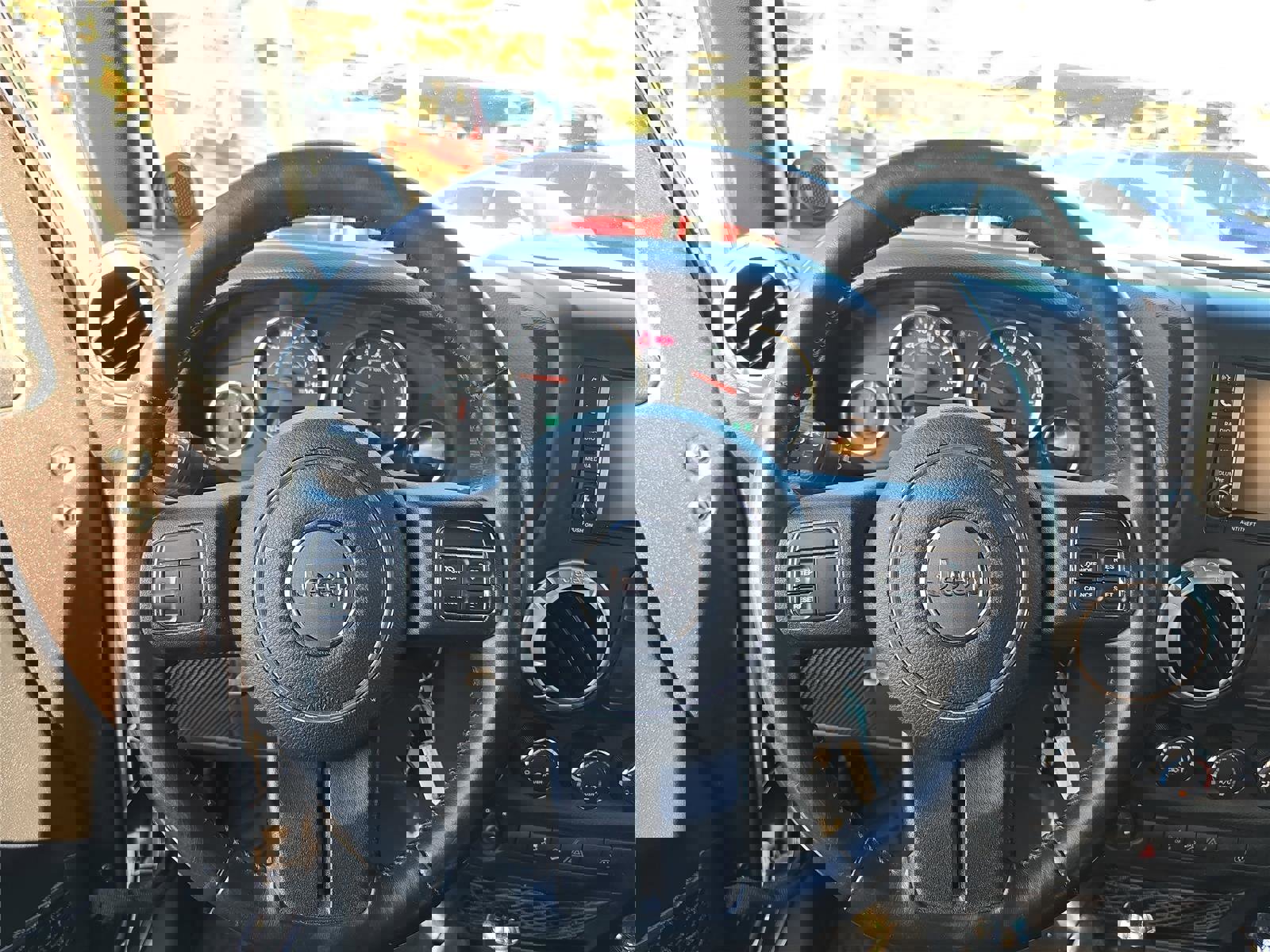 Used 2014 Jeep Wrangler Sahara image 23