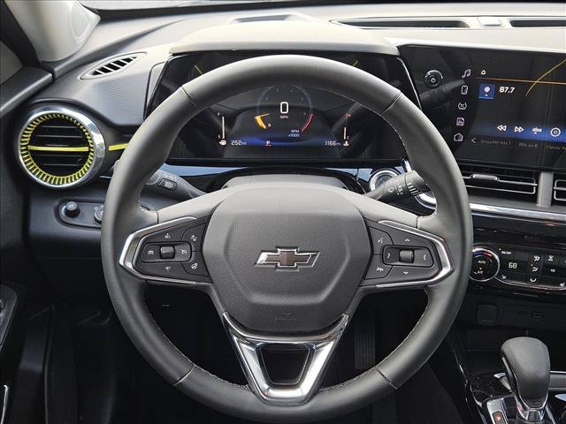 Used 2026 Chevrolet Trax ACTIV w/ Driver Confidence Package FWD image 16