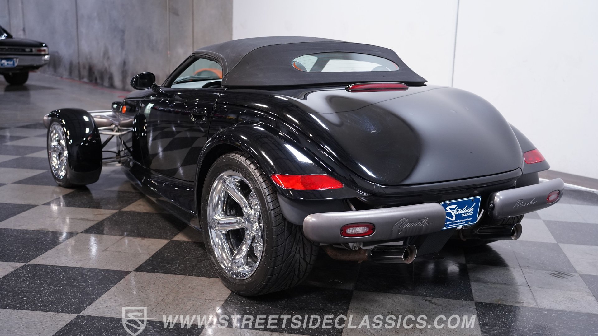 Used 1999 Plymouth Prowler RWD image 9