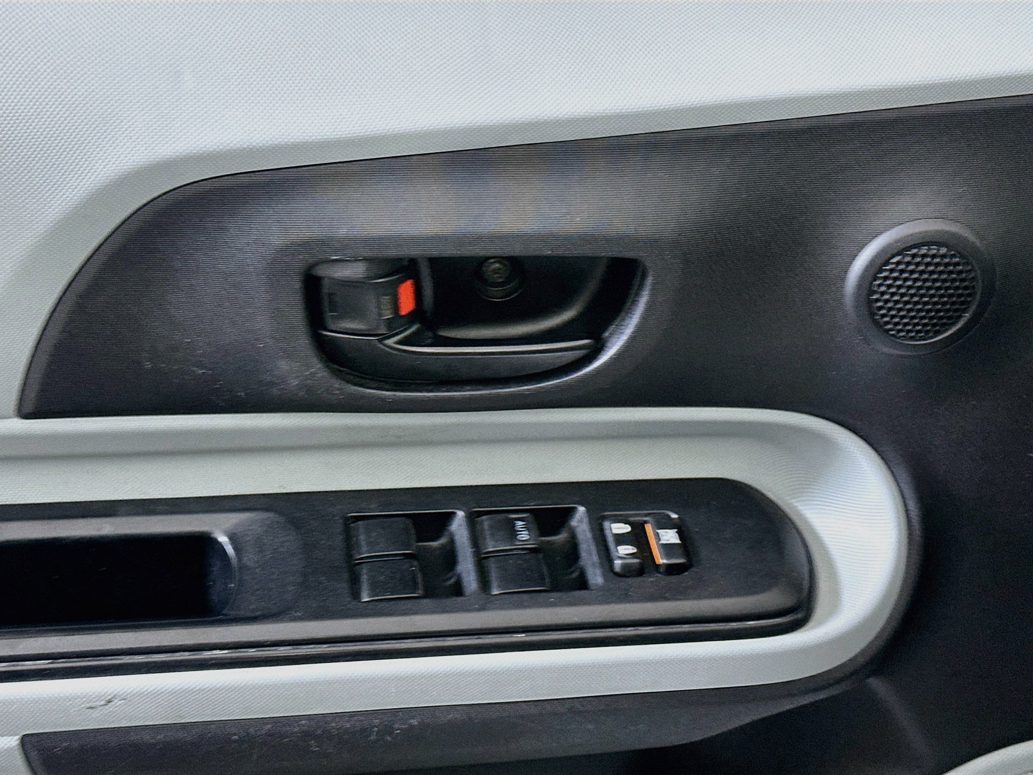 Used 2013 Toyota Prius C One FWD image 15