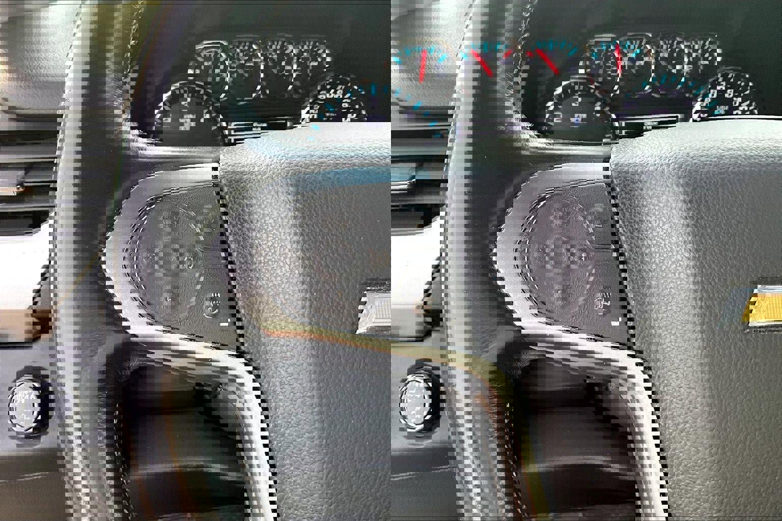 Used 2017 Chevrolet Tahoe LT image 16