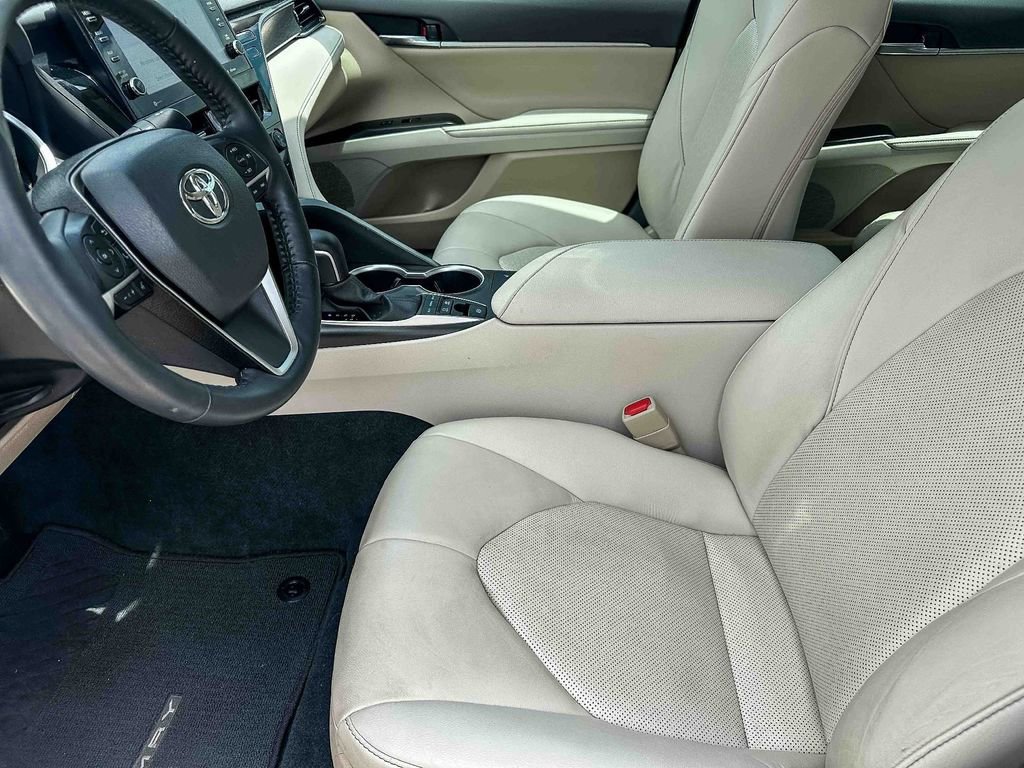 Used 2023 Toyota Camry XLE w/ Cold Weather Package FWD image 13