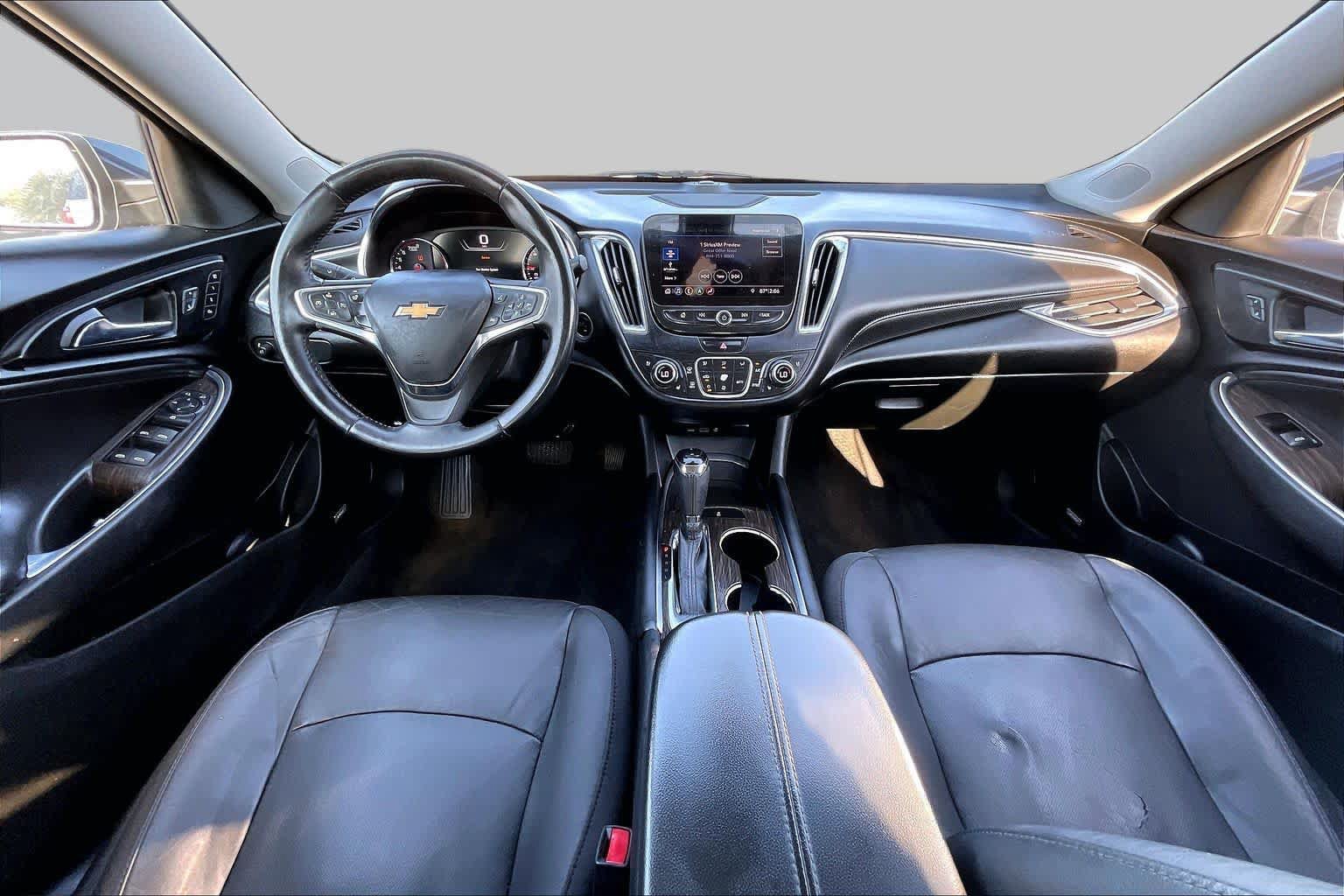 Used 2020 Chevrolet Malibu Premier FWD image 12