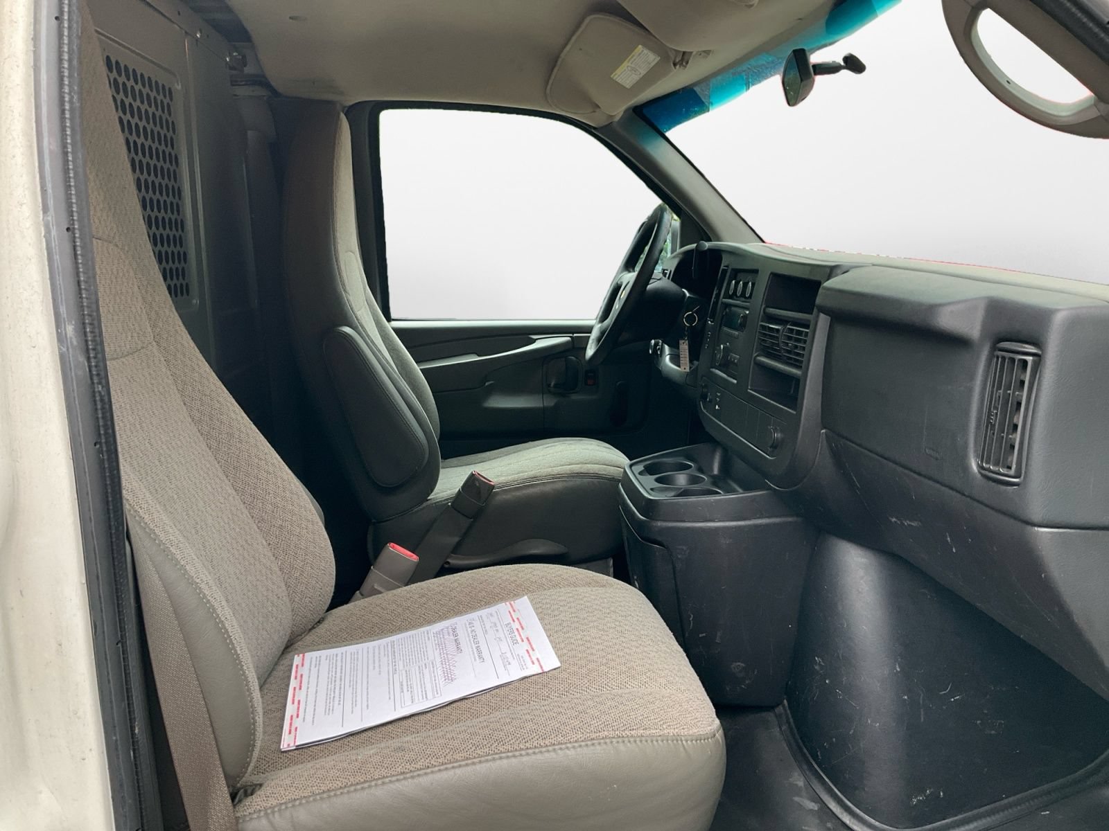 Used 2013 Chevrolet Express 3500 RWD image 15