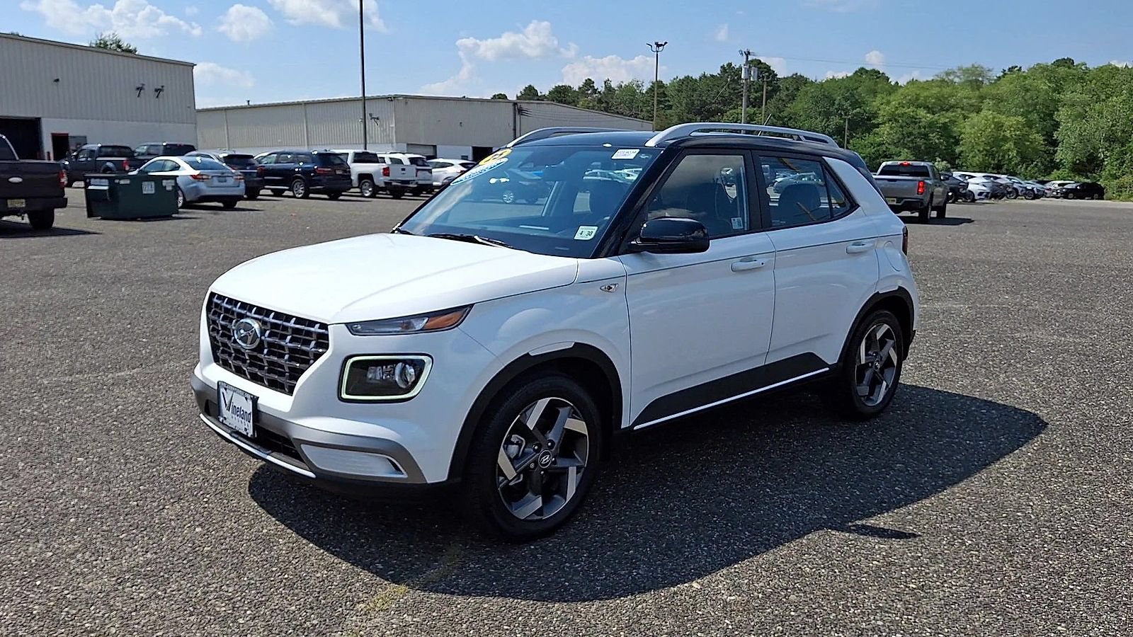 Certified 2025 Hyundai Venue Limited FWD image 4
