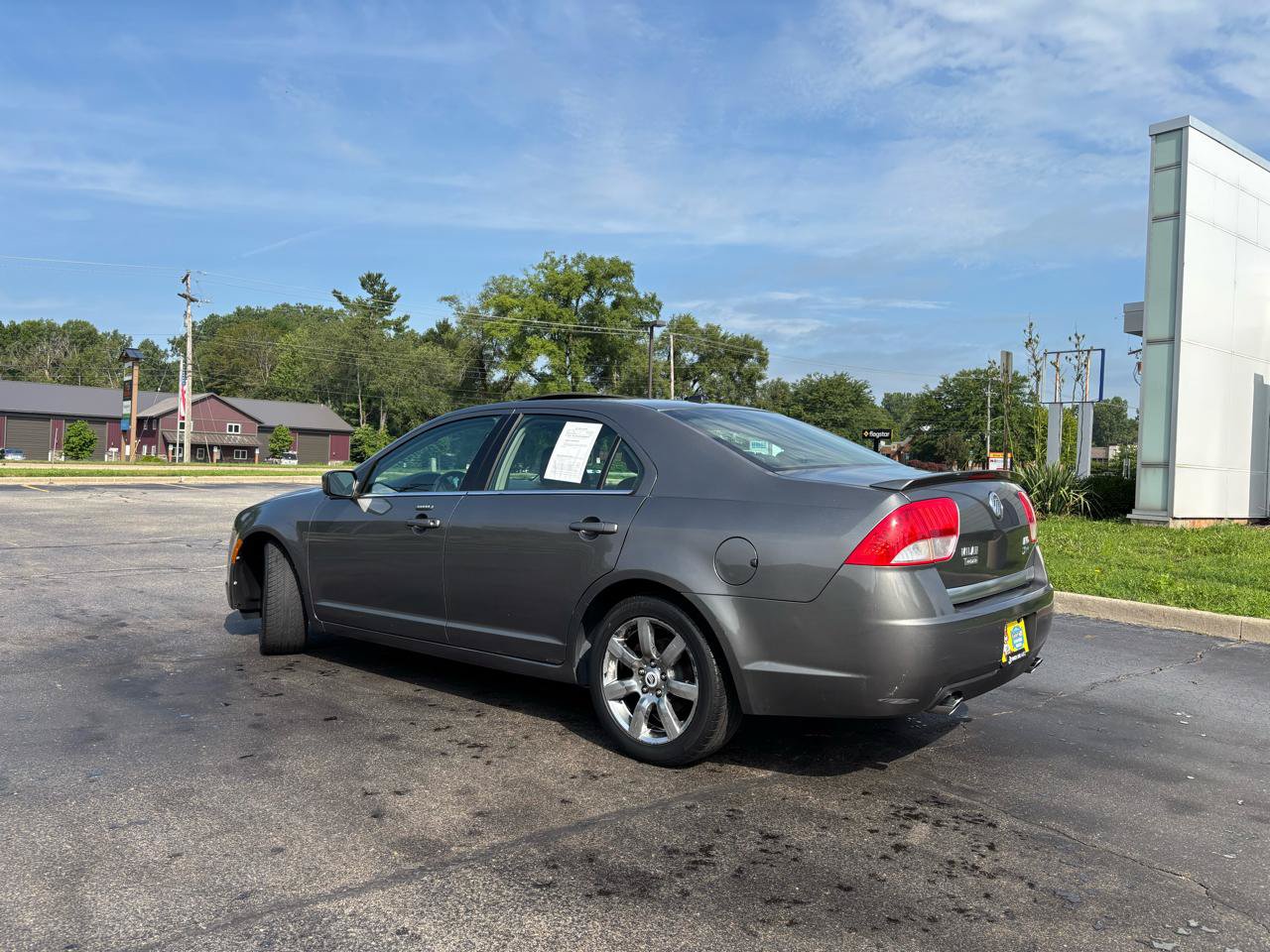 Used 2010 Mercury Milan Premier AWD/4WD image 5
