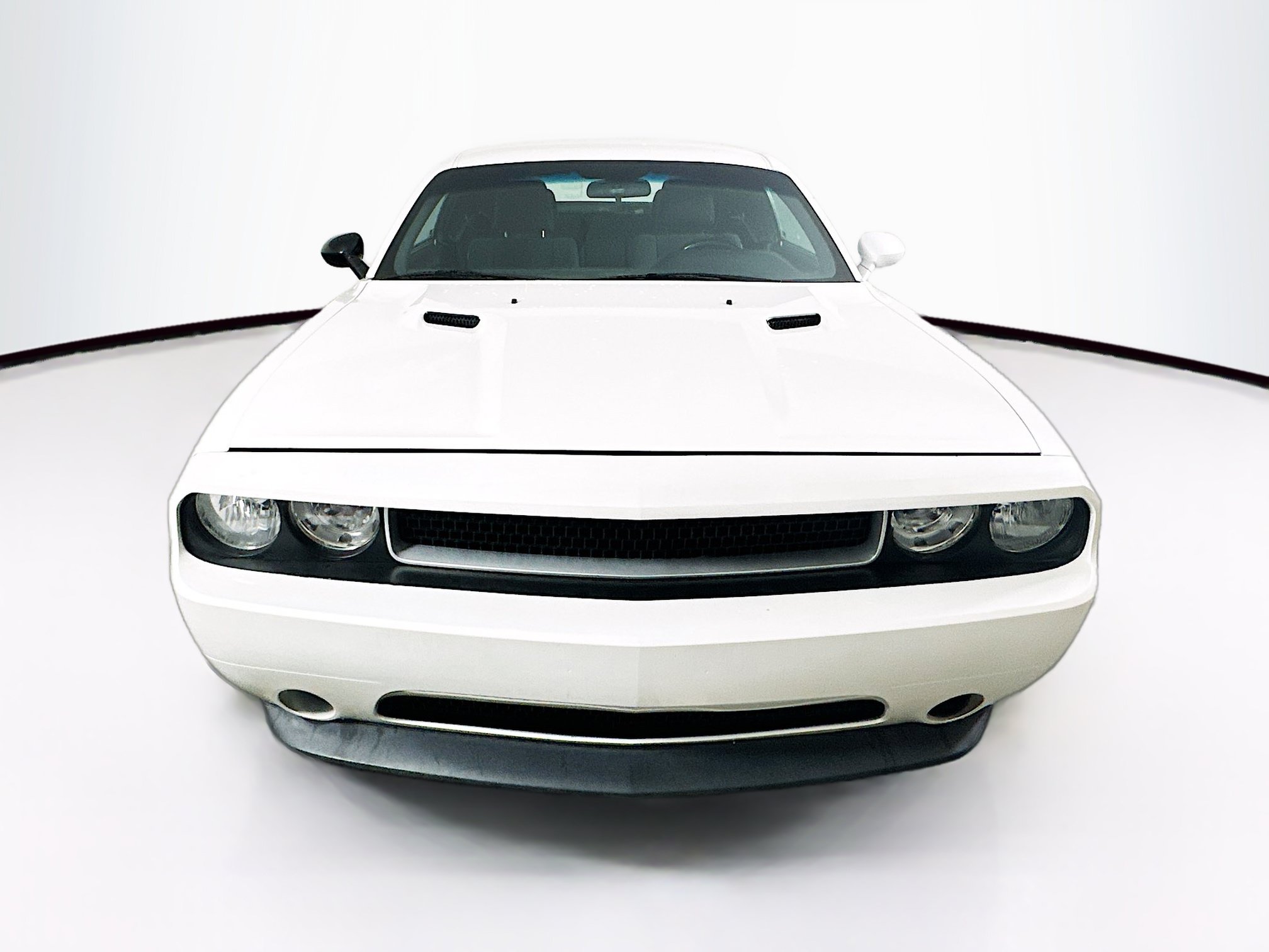 Used 2011 Dodge Challenger RWD image 2