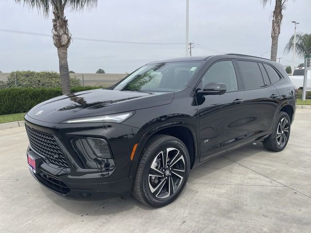 Used 2025 Buick Enclave Sport Touring image 4