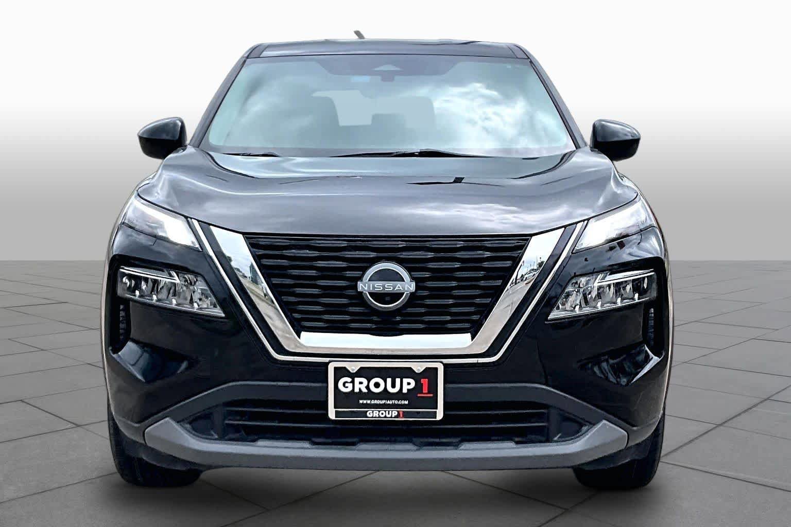 Certified 2023 Nissan Rogue SV FWD image 4