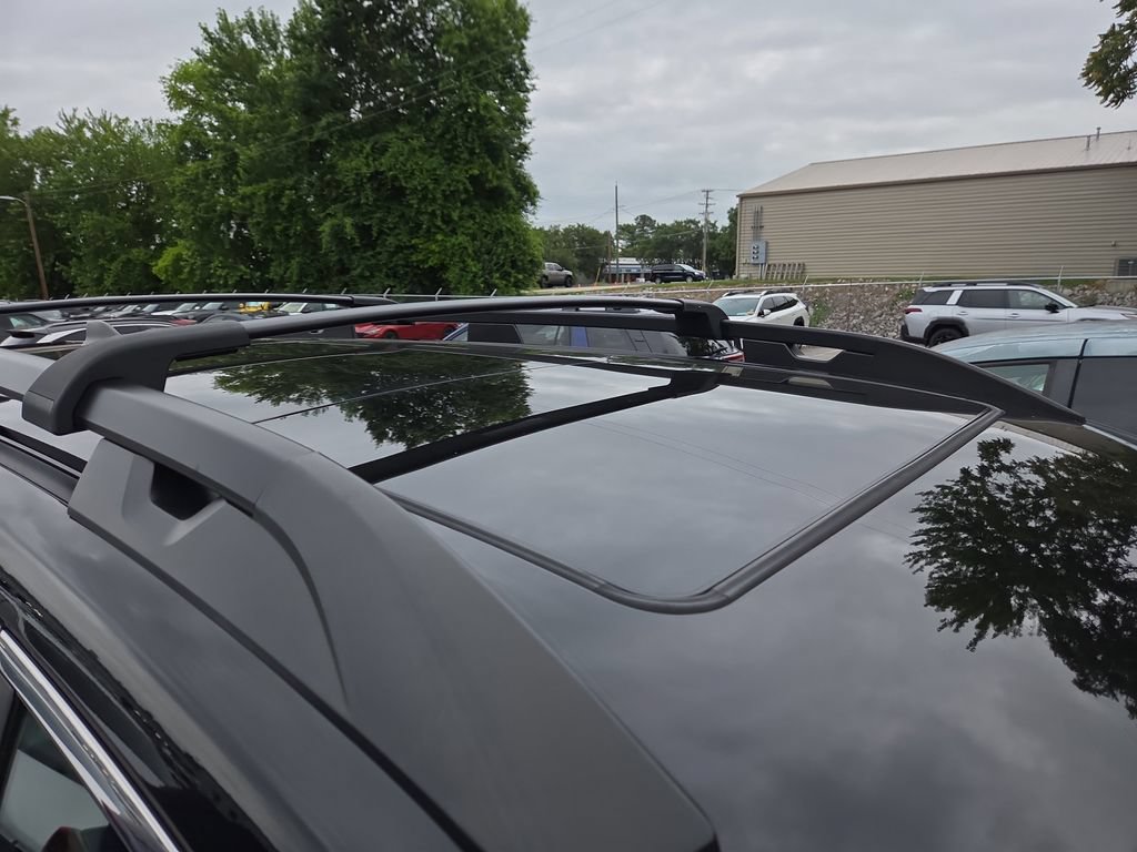 Certified 2023 Subaru Ascent Touring AWD/4WD image 3