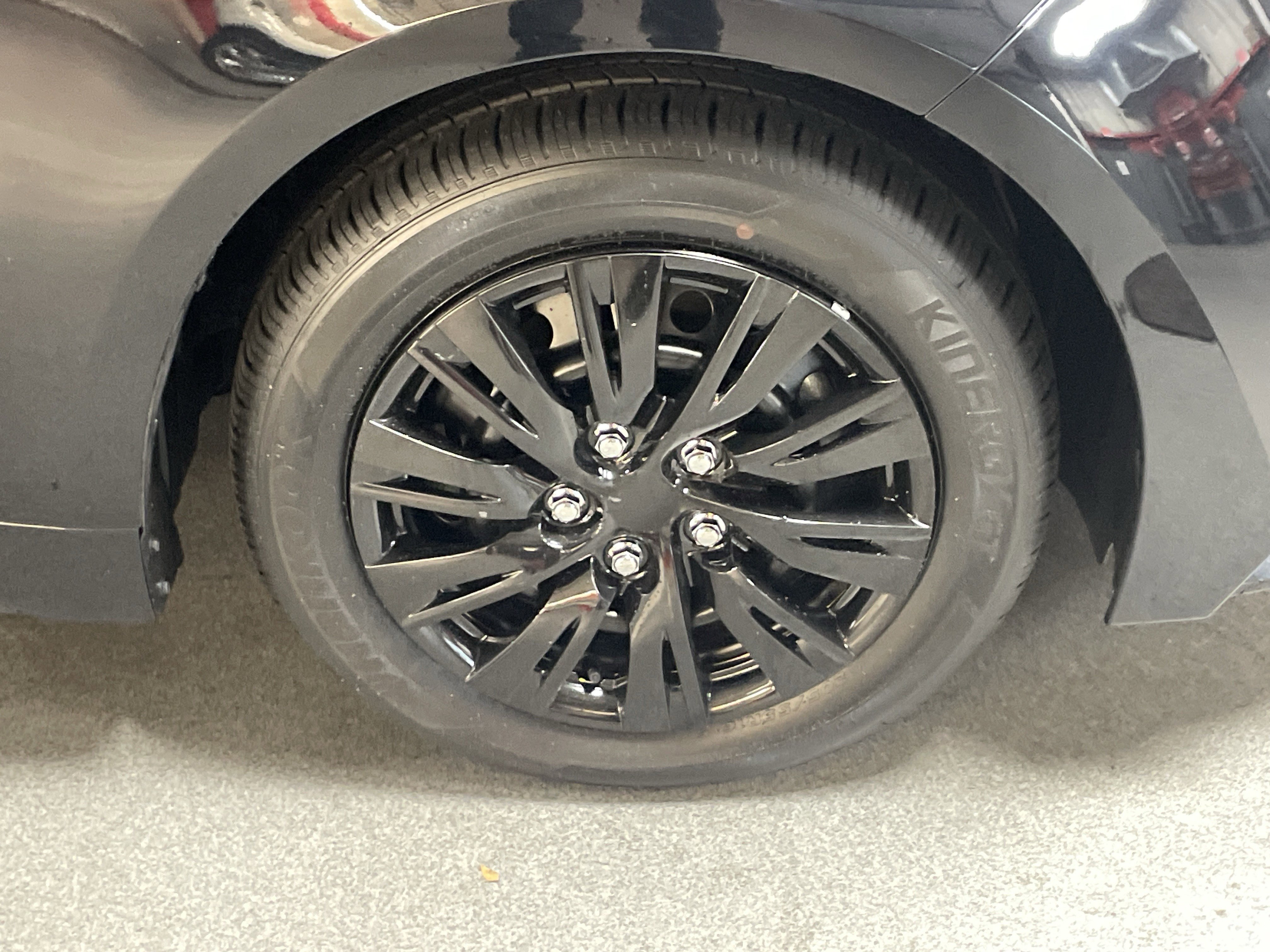 Used 2025 Toyota Corolla LE image 13