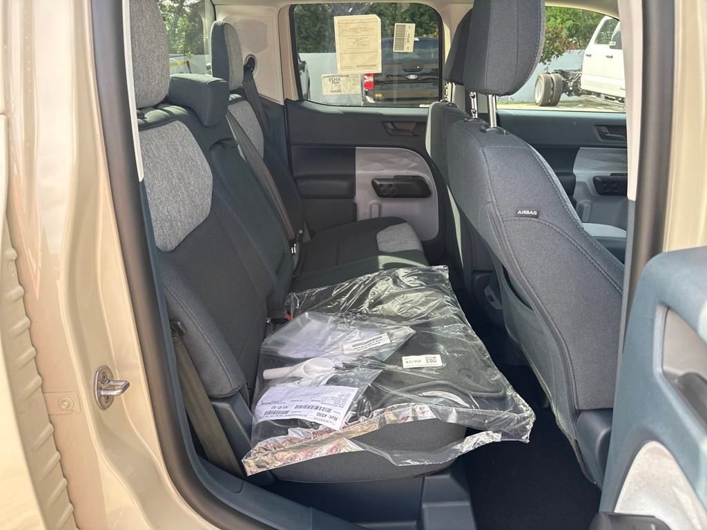 New 2025 Ford Maverick XLT image 29