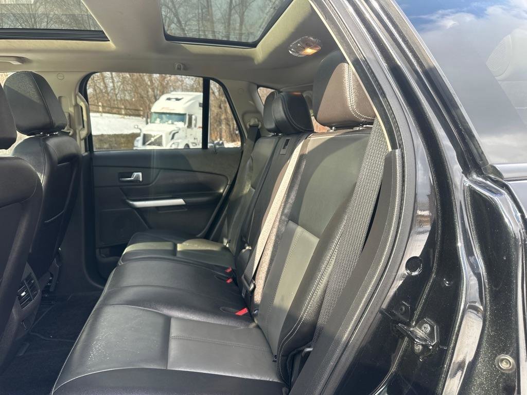 Used 2013 Ford Edge Sport w/ Driver Entry Pkg image 27